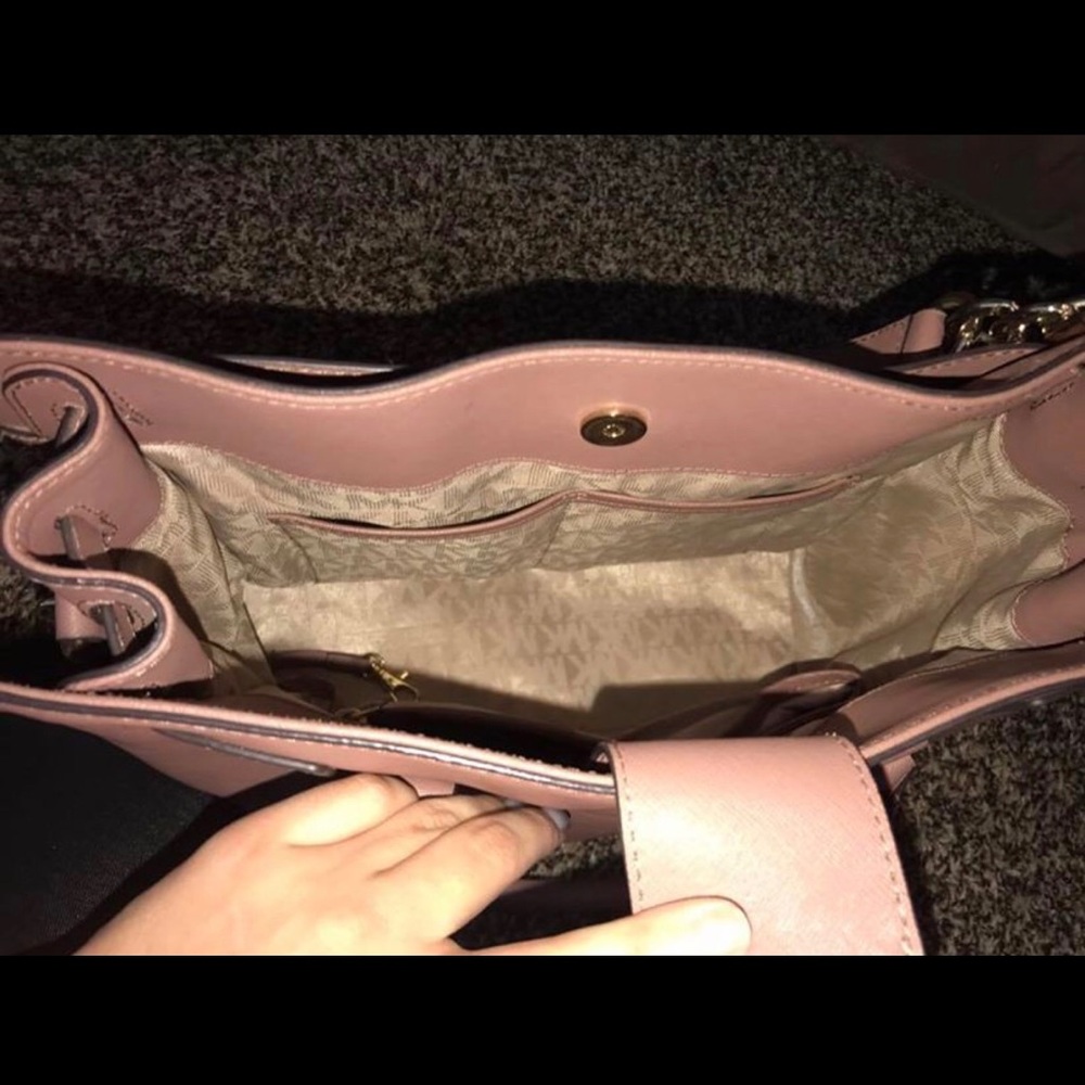 Michael Kors tote